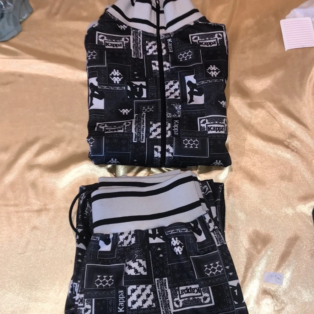 NWT Kappa 2 piece bundle: sweatpants & sweatshirt